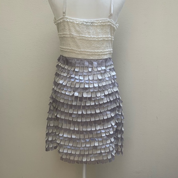 Cream & Silver Stretchy lace Strap Dress Size L - Picture 7 of 8